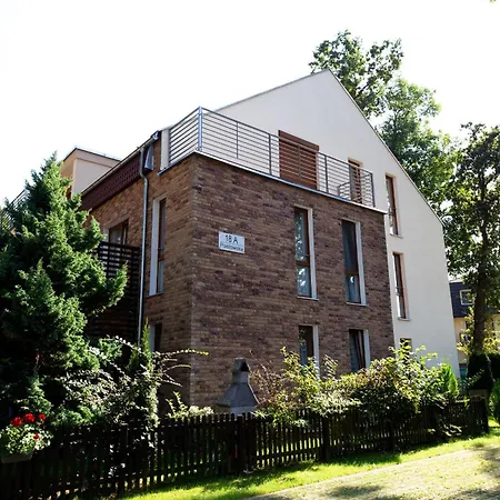 Ikar Blisko Morza 公寓 *