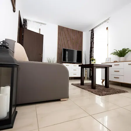 Ikar Blisko Morza 公寓 *