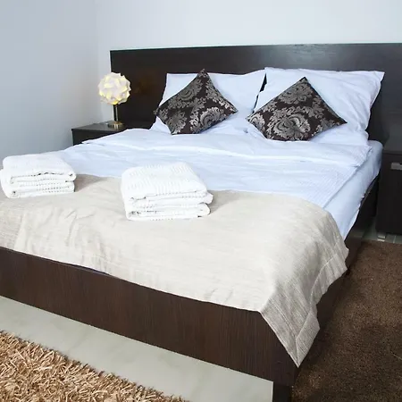 Ikar Blisko Morza * 里沃