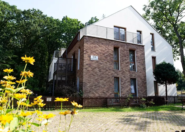 Ikar Blisko Morza * Rewal